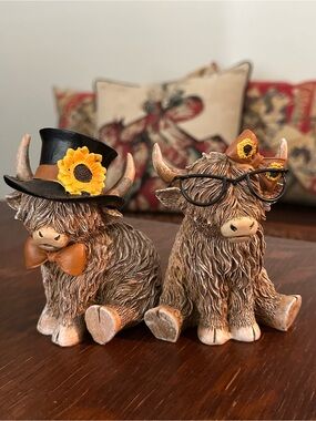 Fall 2024 Sunflower Highland Cow Resin Figurines